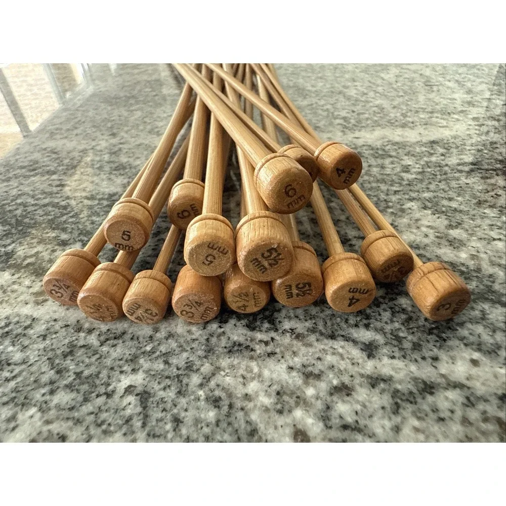 Lot Of 16 Knitting Needles Bamboo‎